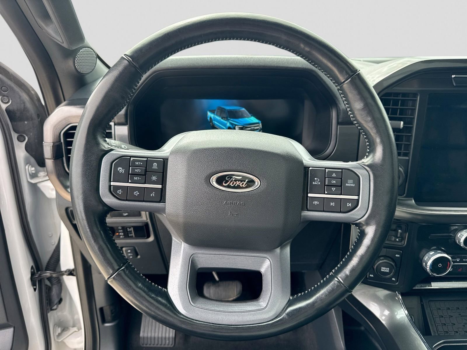 Certified 2023 Ford F150 Lariat w/ Equipment Group 502A High AWD/4WD image 28