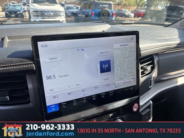 Certified 2024 Ford Expedition XLT image 15