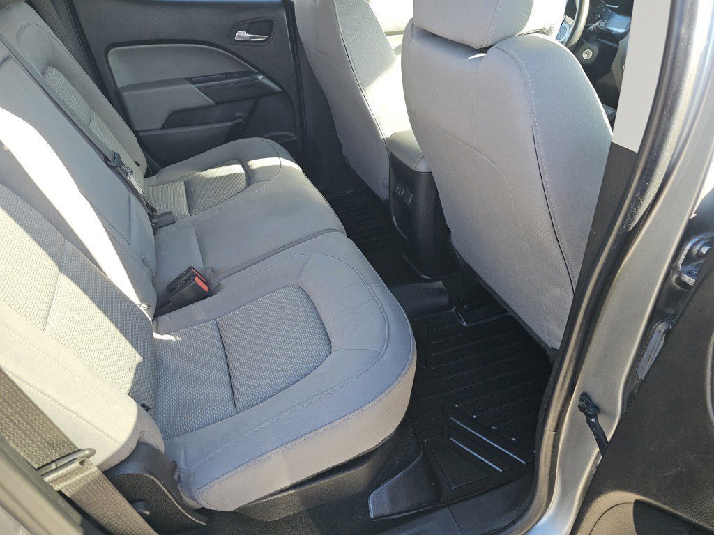 Used 2018 Chevrolet Colorado LT w/ LT Convenience Package image 11