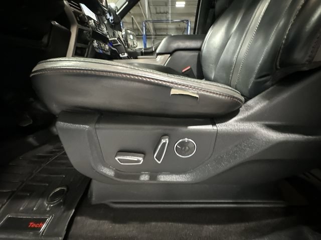 Certified 2019 Ford F150 Platinum w/ Equipment Group 701A Luxury AWD/4WD image 18