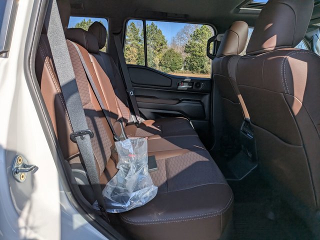 Used 2025 Toyota Land Cruiser image 33