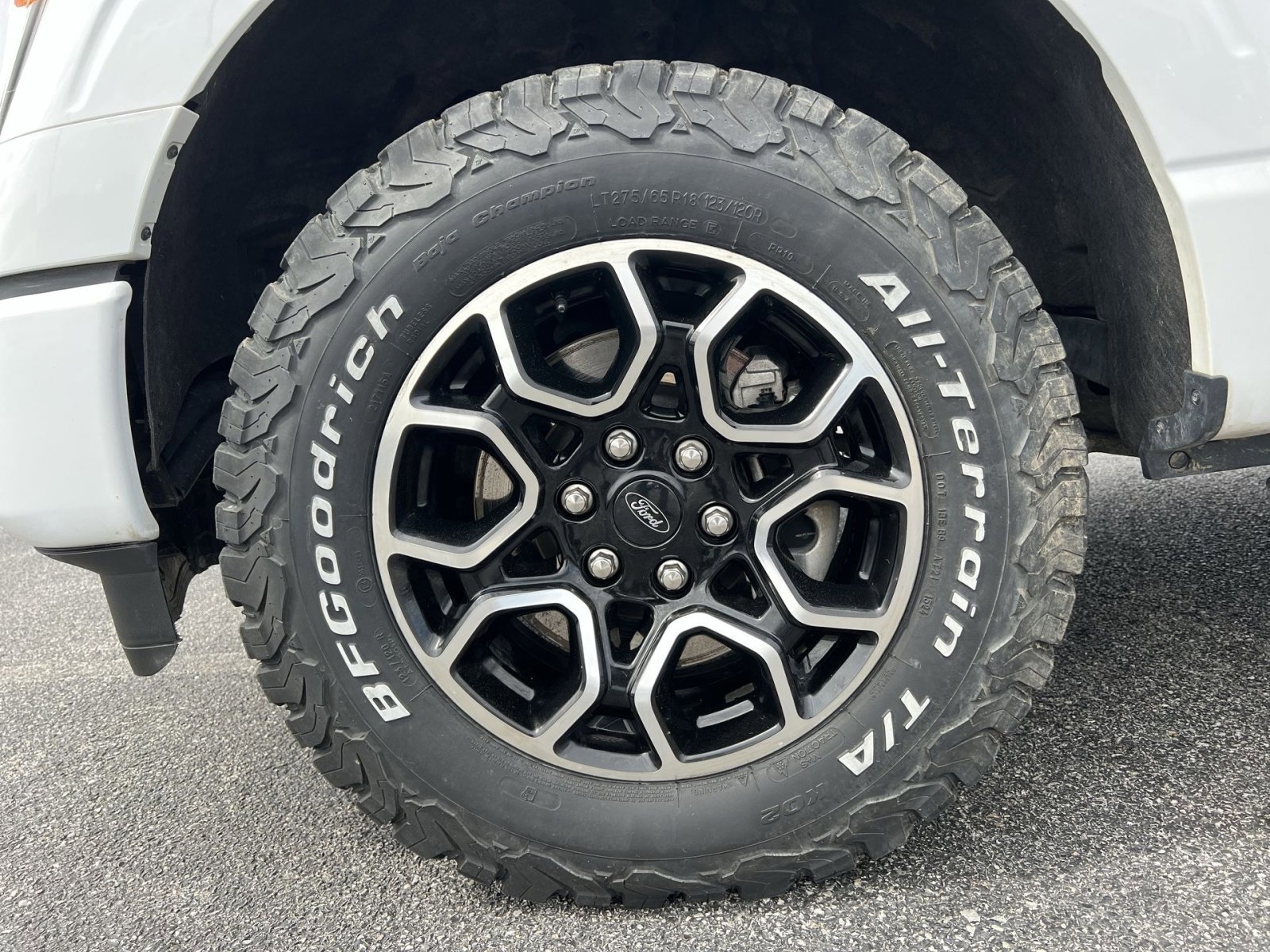 Certified 2023 Ford F150 XLT w/ Equipment Group 302A High image 12