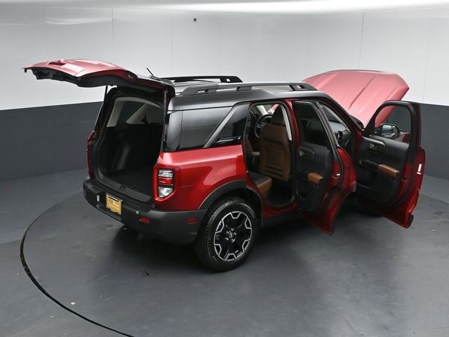 Certified 2025 Ford Bronco Sport Outer Banks w/ Outer Banks Tech Package+ AWD/4WD image 60
