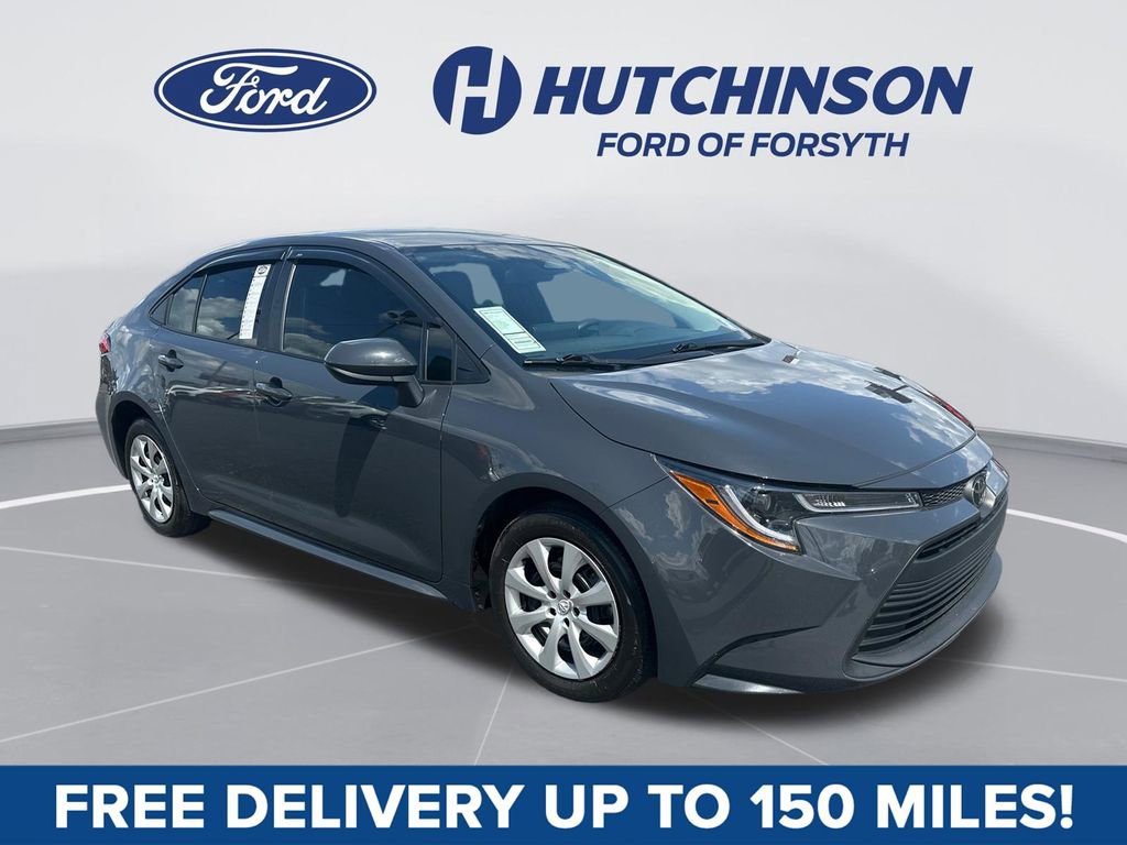 Used 2024 Toyota Corolla LE FWD image 1