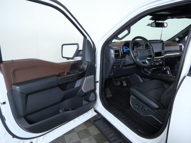 Certified 2022 Ford F150 Lariat w/ Equipment Group 502A High AWD/4WD image 17