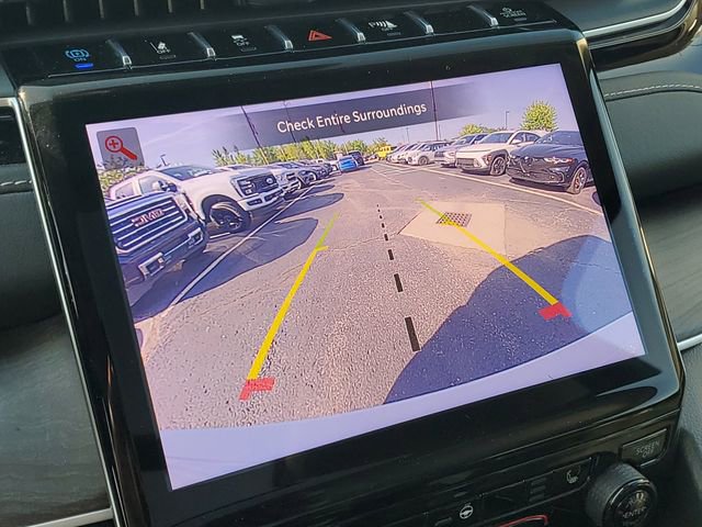 Used 2023 Jeep Grand Cherokee 4WD 4xe image 18