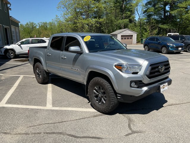 Used 2022 Toyota Tacoma SR5 AWD/4WD image 5