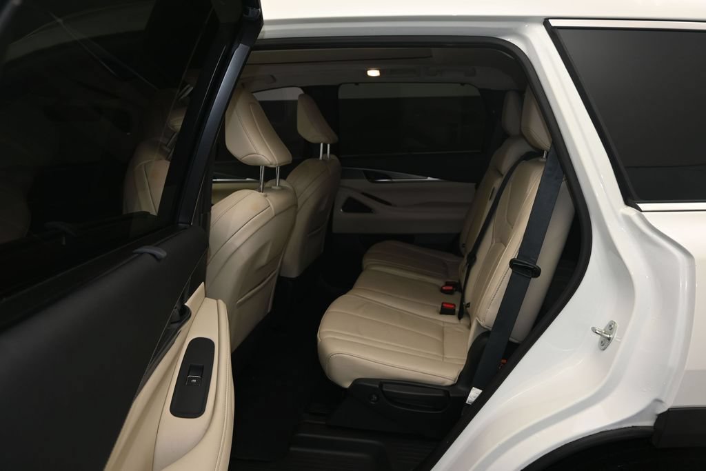 Used 2023 INFINITI QX60 Luxe w/ Performance Audio Package FWD image 18