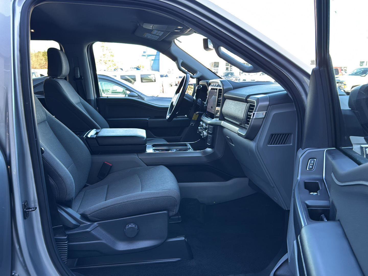 Certified 2024 Ford F150 XLT w/ Mobile Office Package image 10