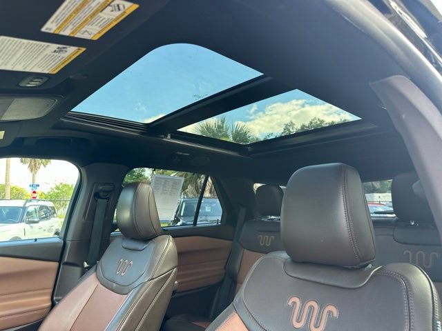 Certified 2023 Ford Explorer King Ranch RWD image 2
