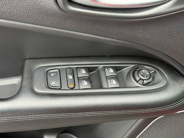 Used 2019 Jeep Compass Latitude AWD/4WD image 12