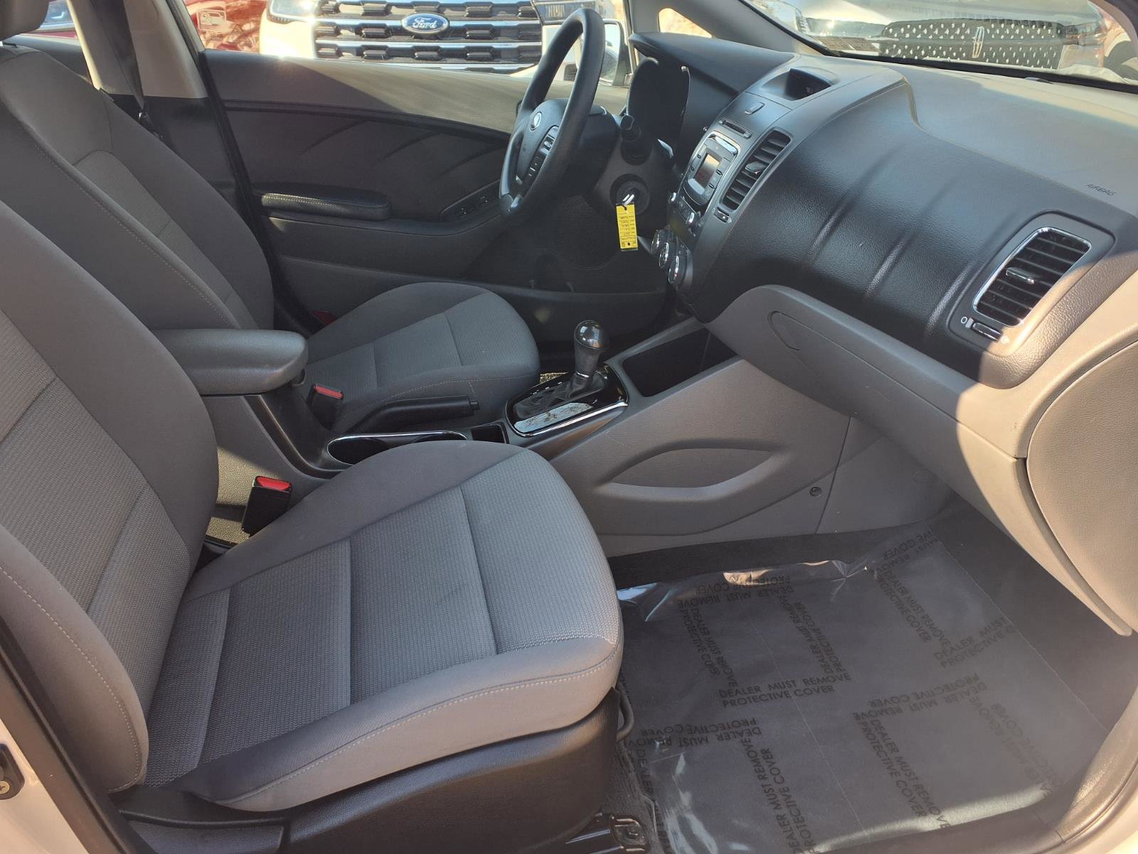 Used 2018 Kia Forte LX image 9