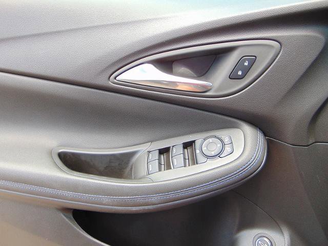 Used 2025 Buick Encore GX Sport Touring w/ Advanced Technology Package image 20