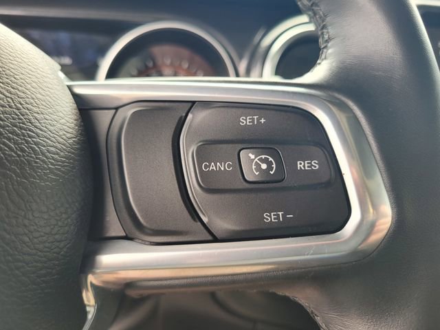 Used 2022 Jeep Wrangler Unlimited Sahara AWD/4WD image 25
