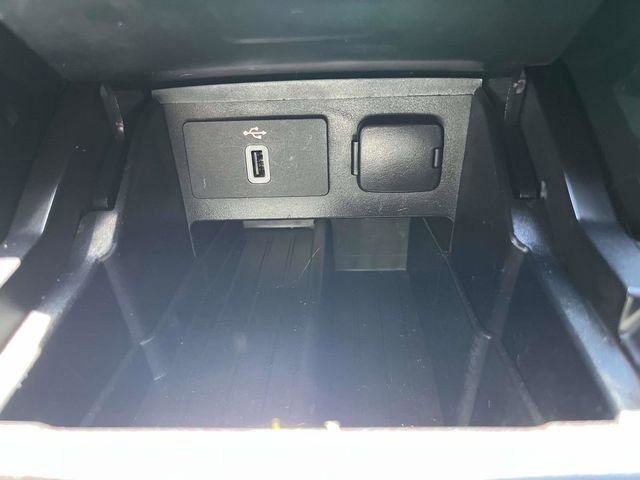 Certified 2019 Ford Explorer XLT w/ Equipment Group 202A image 22