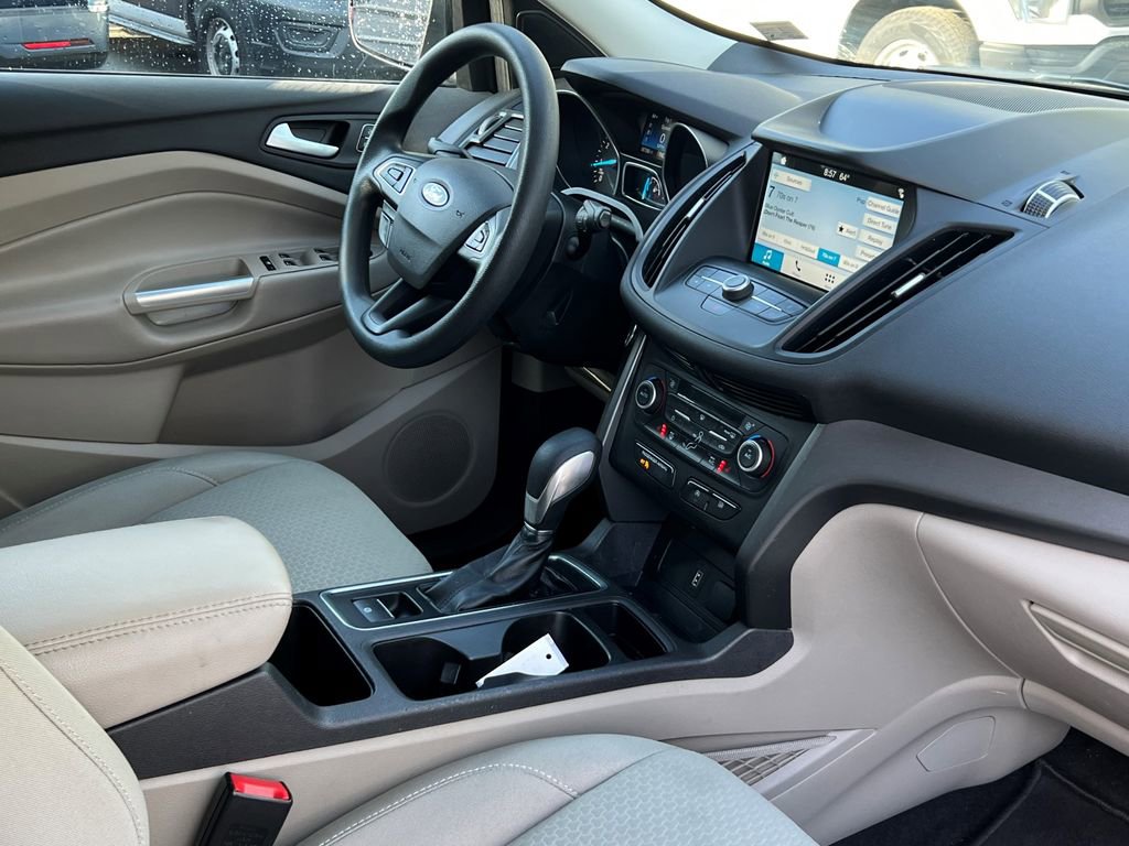 Certified 2019 Ford Escape SE FWD image 14