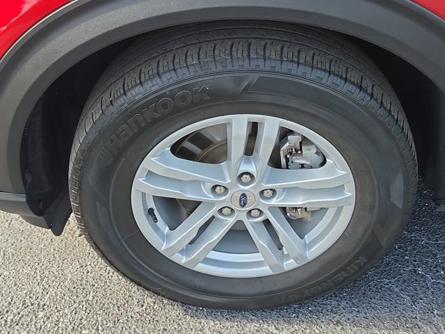 Certified 2024 Ford Explorer XLT RWD image 8