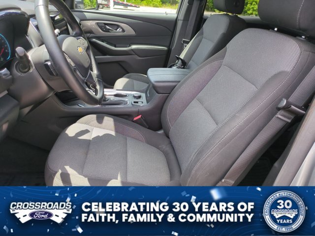 Used 2023 Chevrolet Traverse LT FWD image 15