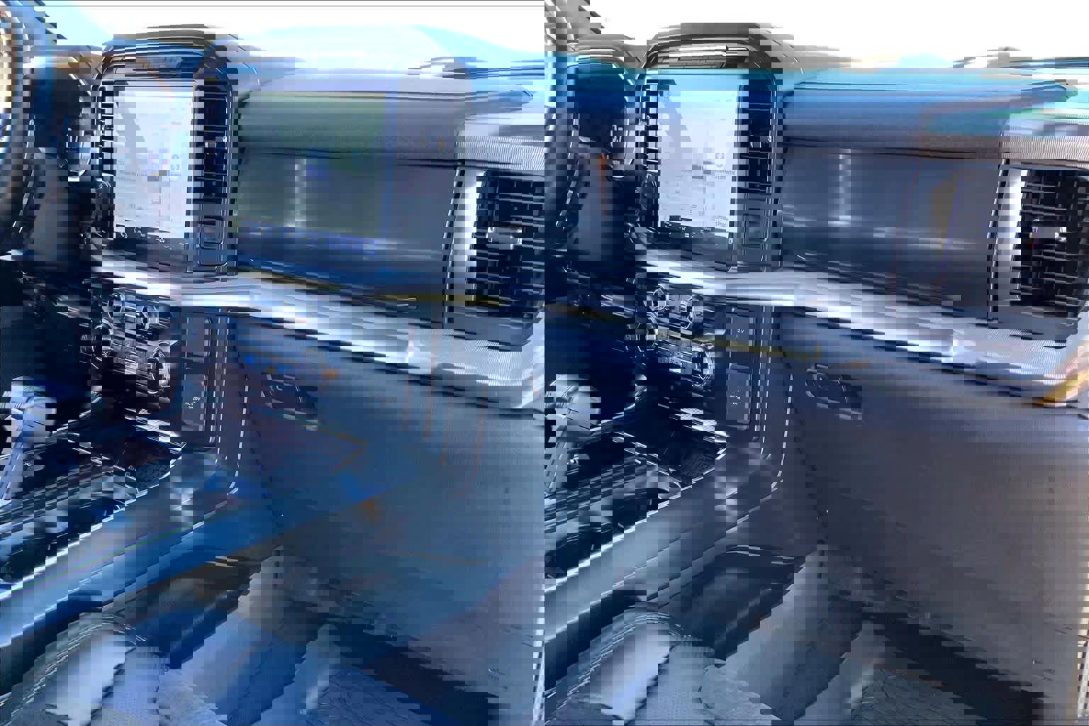 Certified 2023 Ford F150 Raptor image 18