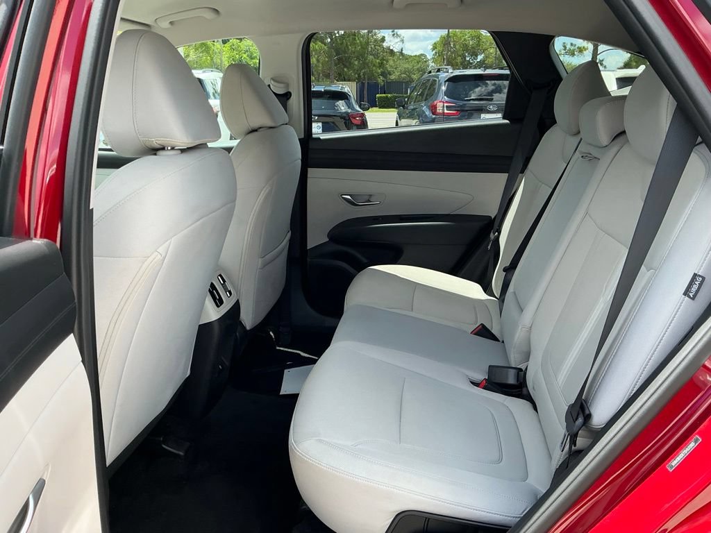 Used 2025 Hyundai Tucson SEL FWD image 31