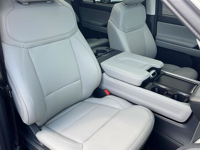 Certified 2026 Ford Expedition Active AWD/4WD image 15