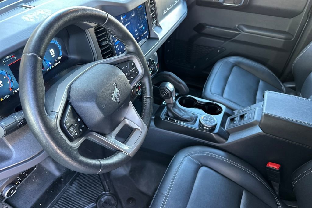 Certified 2025 Ford Bronco Badlands image 4