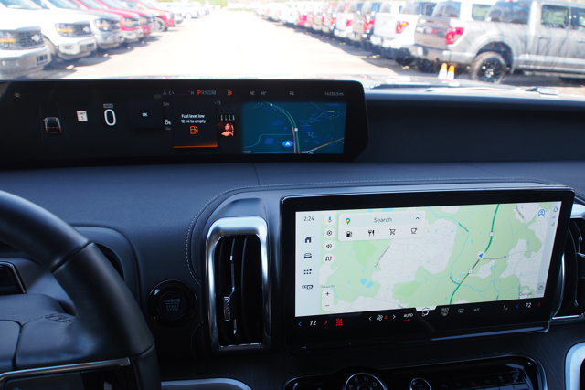 Certified 2025 Ford Expedition Max Platinum w/ Platinum Ultimate Package image 31