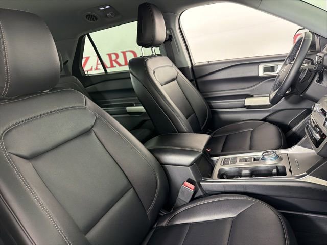 Certified 2020 Ford Explorer XLT w/ Equipment Group 202A image 16