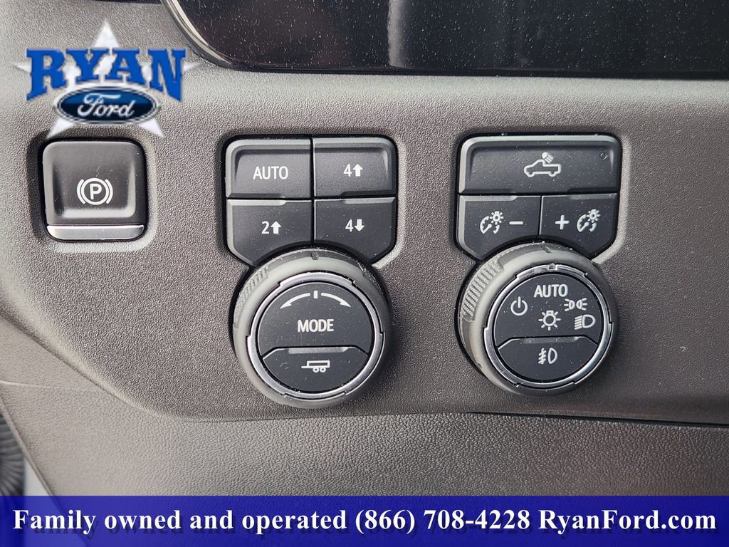 Used 2025 Chevrolet Silverado 1500 LT Trail Boss w/ Convenience Package II image 17