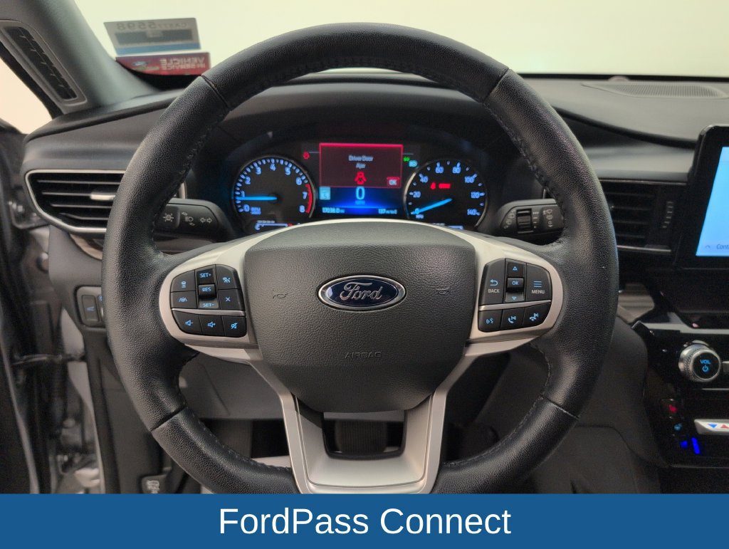 Certified 2022 Ford Explorer Limited w/ Equipment Group 301A RWD image 35