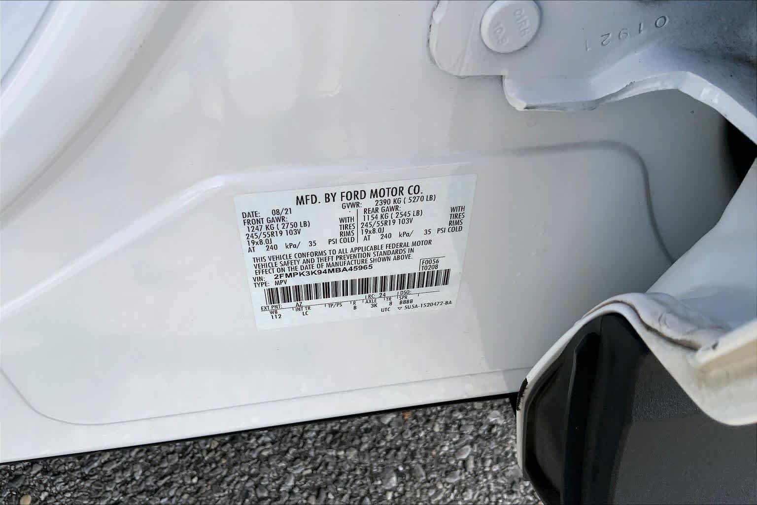 Certified 2021 Ford Edge Titanium FWD image 33