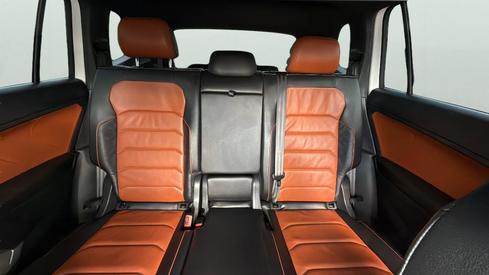 Used 2021 Volkswagen Tiguan SEL Premium R-Line image 26