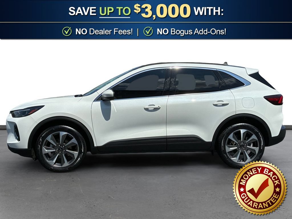 Certified 2023 Ford Escape Platinum w/ Class II Trailer Tow Package AWD/4WD image 2