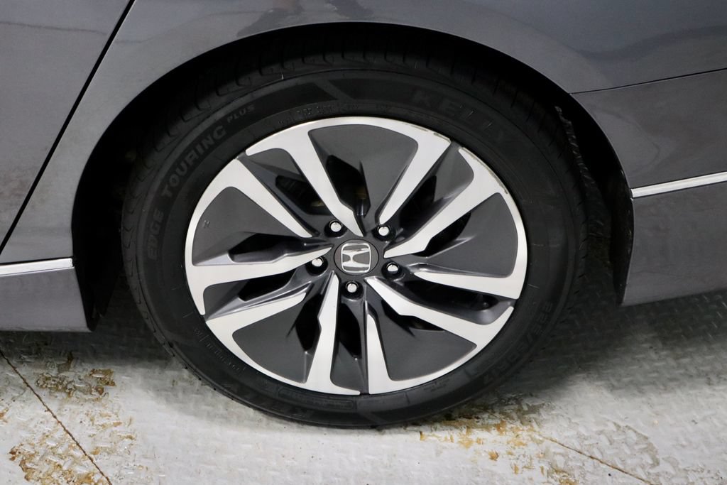 Used 2020 Honda Accord Touring image 19