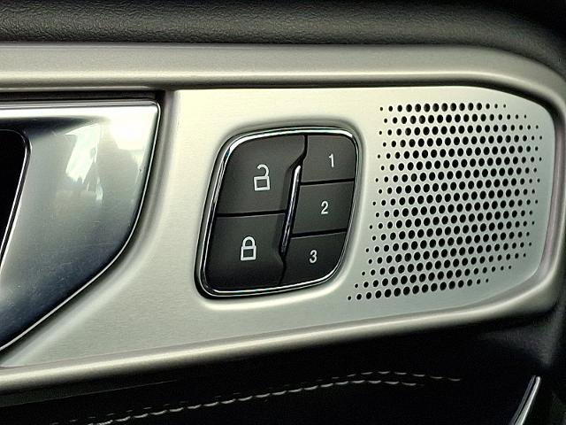 Certified 2022 Ford Explorer ST w/ Equipment Group 401A image 28