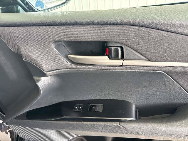 Used 2025 Toyota Camry LE FWD image 19