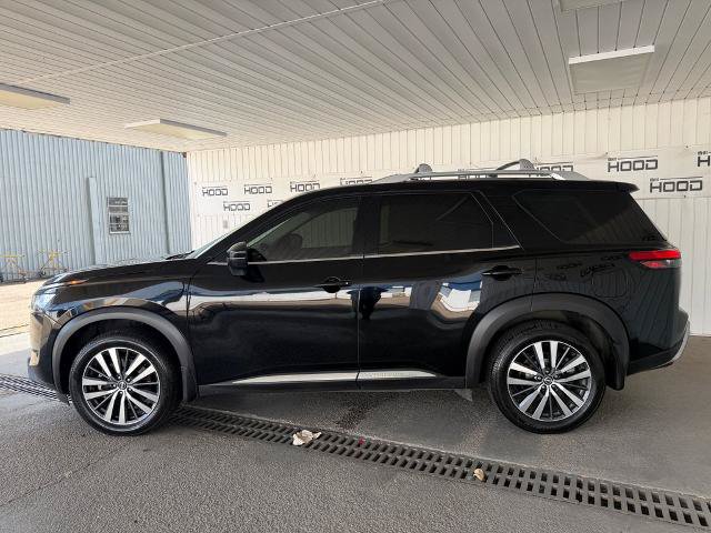 Used 2022 Nissan Pathfinder Platinum w/ Cargo Package FWD image 25
