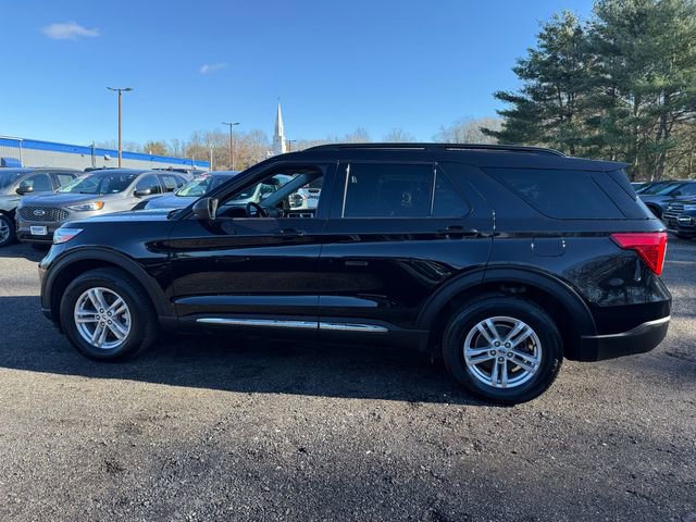 Certified 2022 Ford Explorer XLT w/ Equipment Group 202A image 2