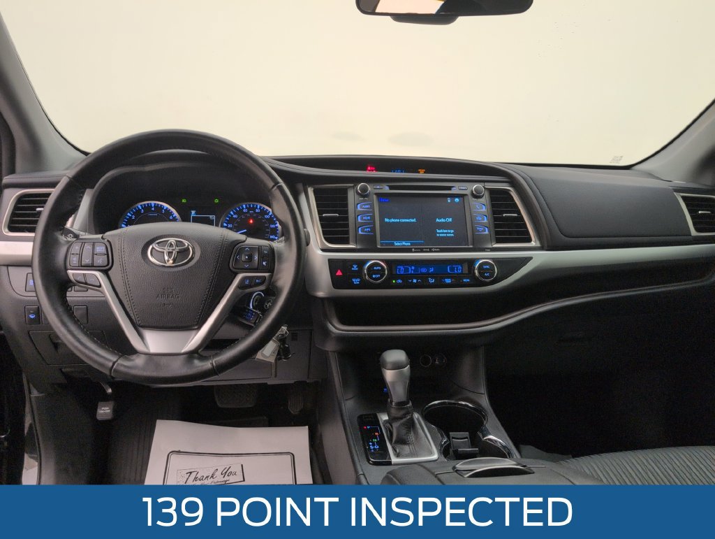 Used 2019 Toyota Highlander Plus FWD image 7