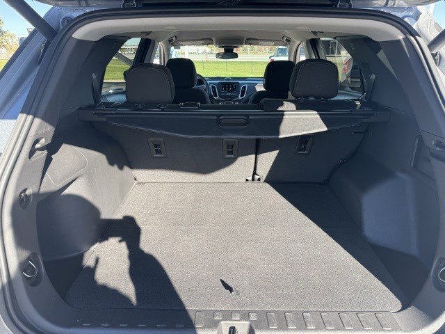 Used 2023 Chevrolet Equinox LT w/ Driver Convenience Package image 28