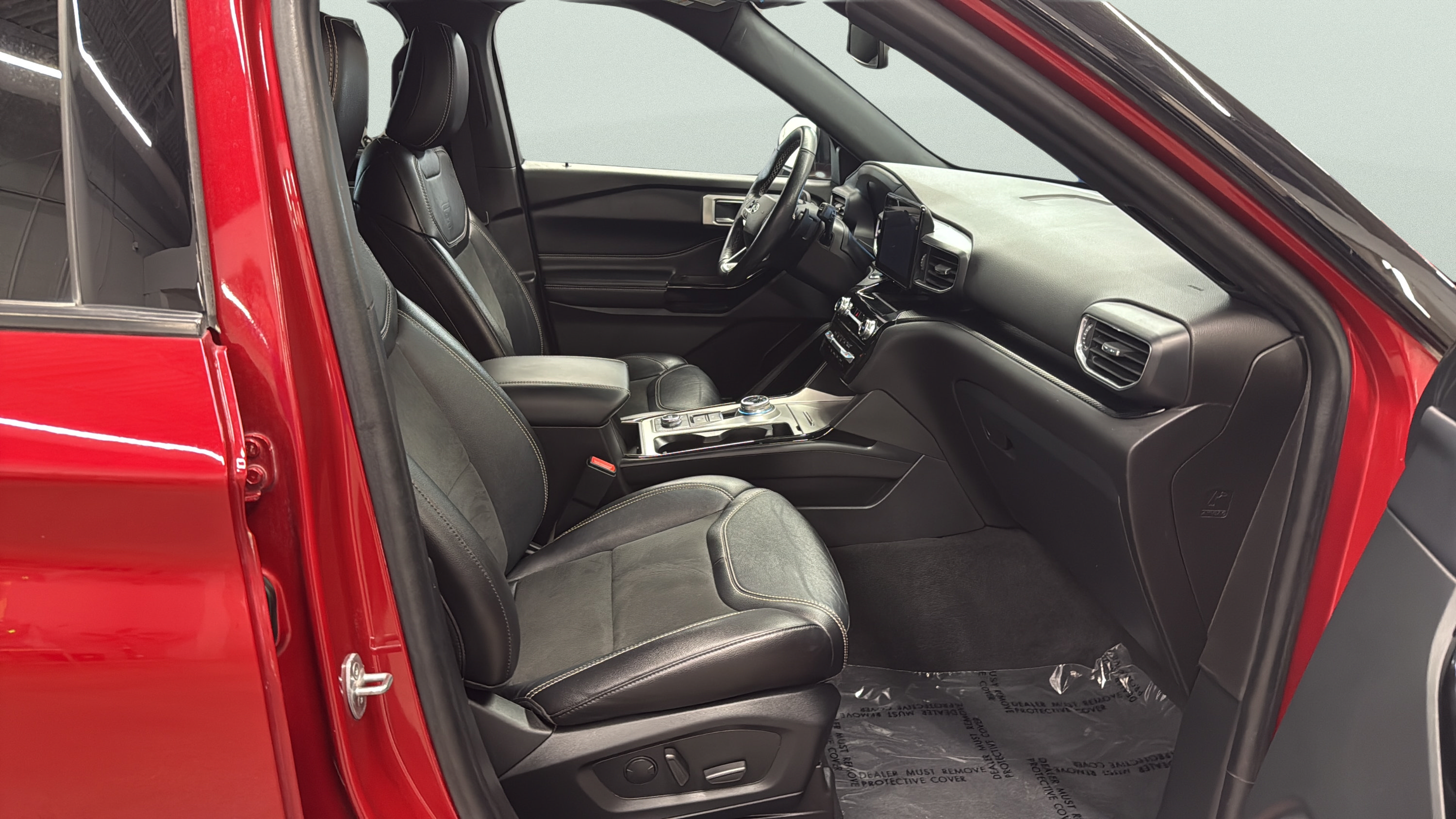Certified 2022 Ford Explorer ST AWD/4WD image 17