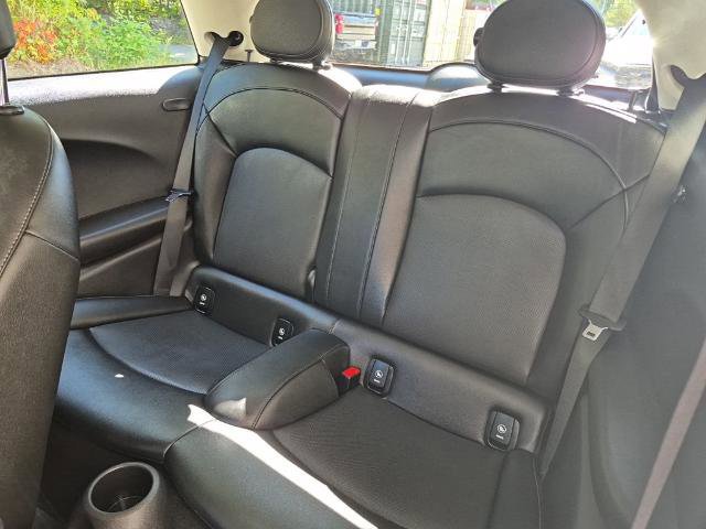 Used 2019 MINI Cooper 2-Door Hardtop w/ Signature Upholstery Package image 13