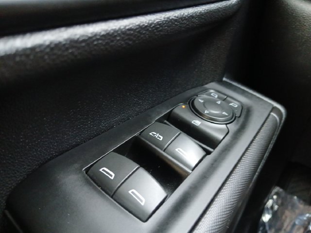 Used 2025 Chevrolet Silverado 2500 Custom w/ Custom Convenience Package AWD/4WD image 5