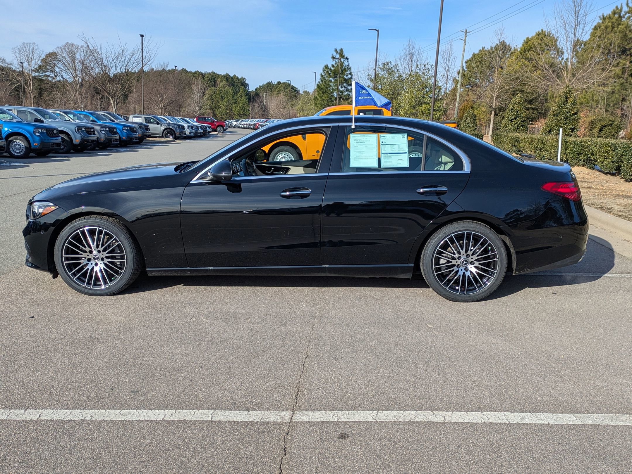 Used 2022 Mercedes-Benz C 300 Sedan image 3