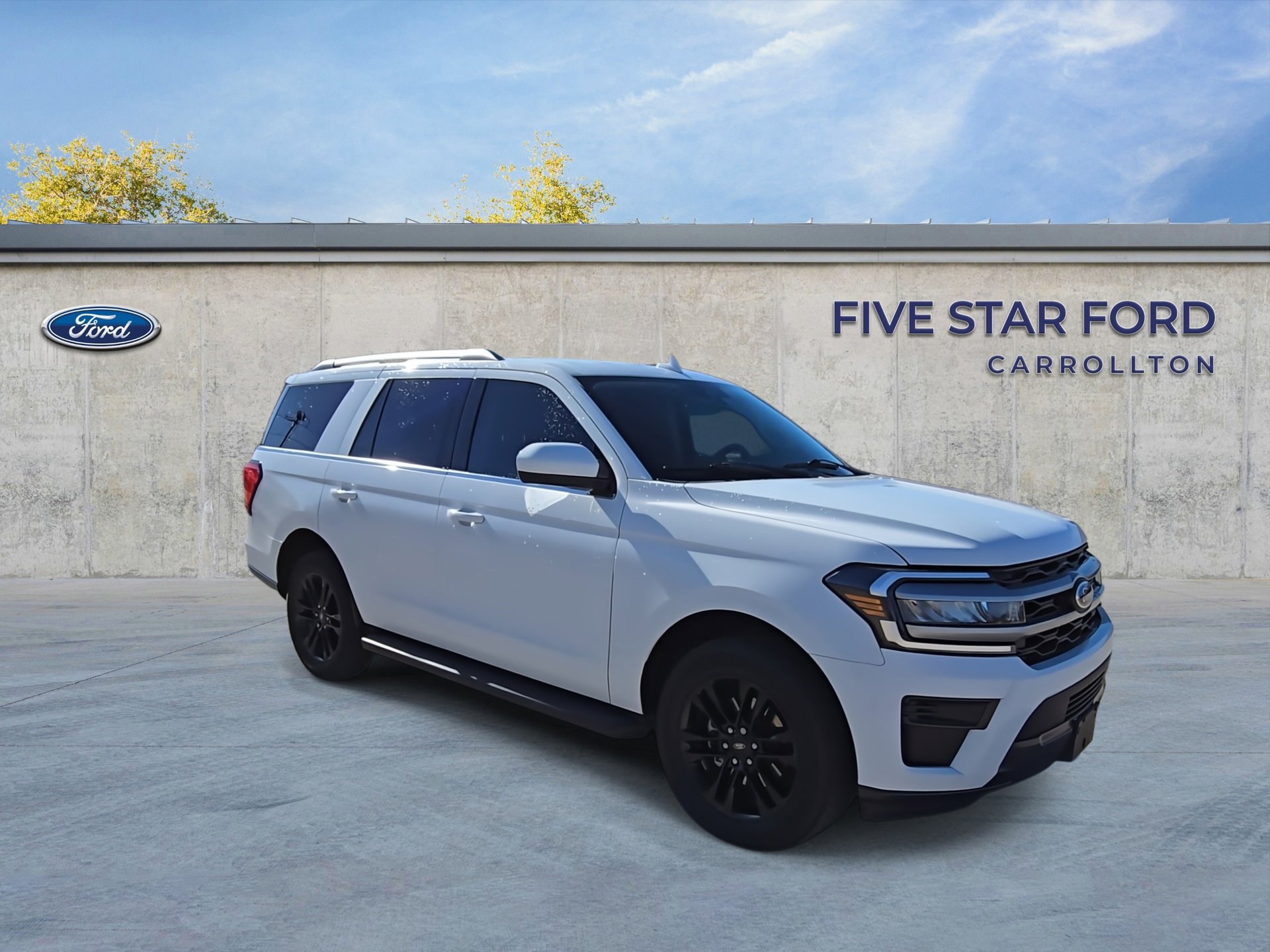 Certified 2022 Ford Expedition XLT image 2