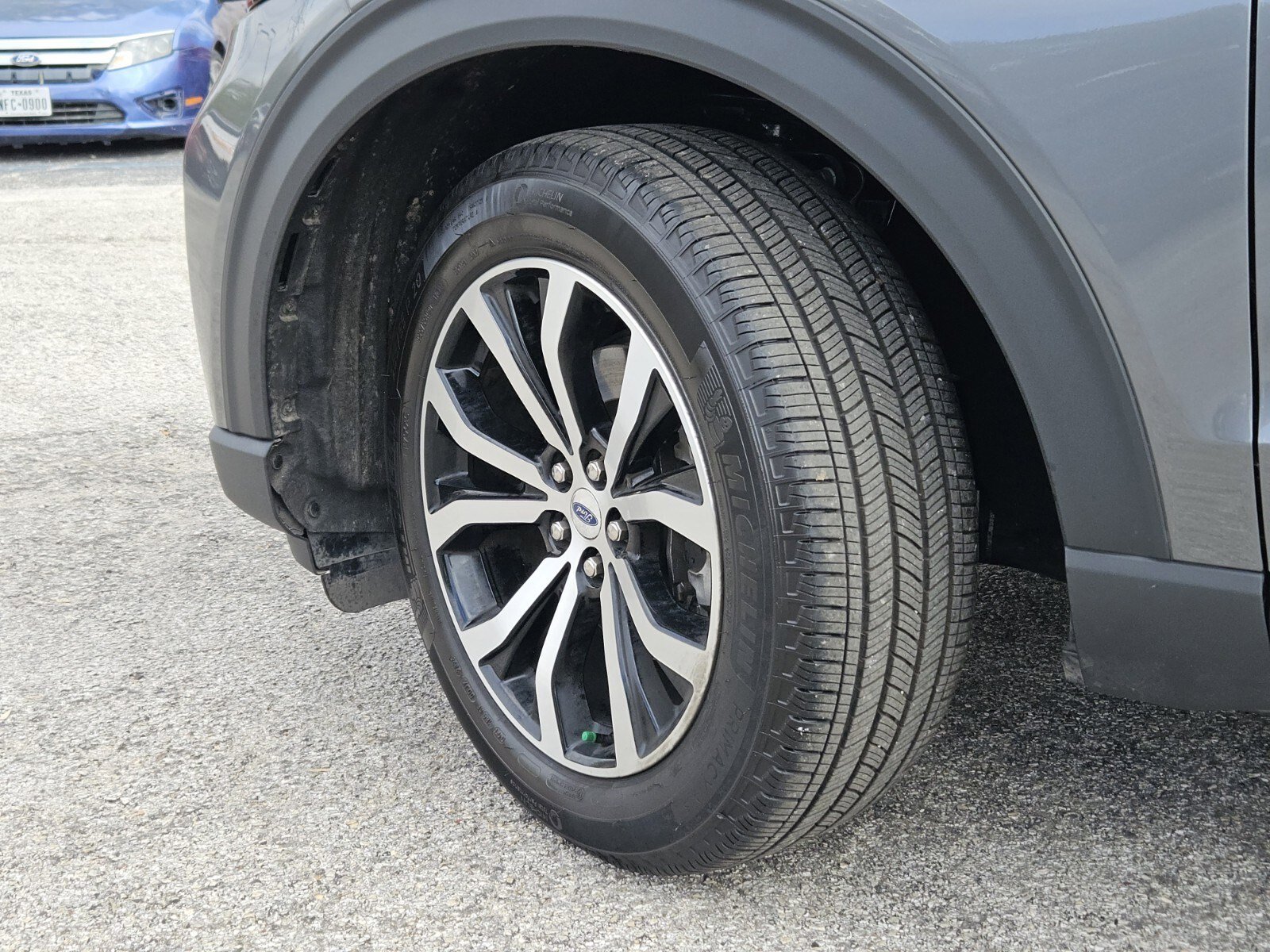 Certified 2025 Ford Explorer ST-Line image 33