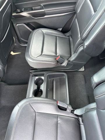 Certified 2020 Ford Explorer XLT w/ Equipment Group 202A AWD/4WD image 12