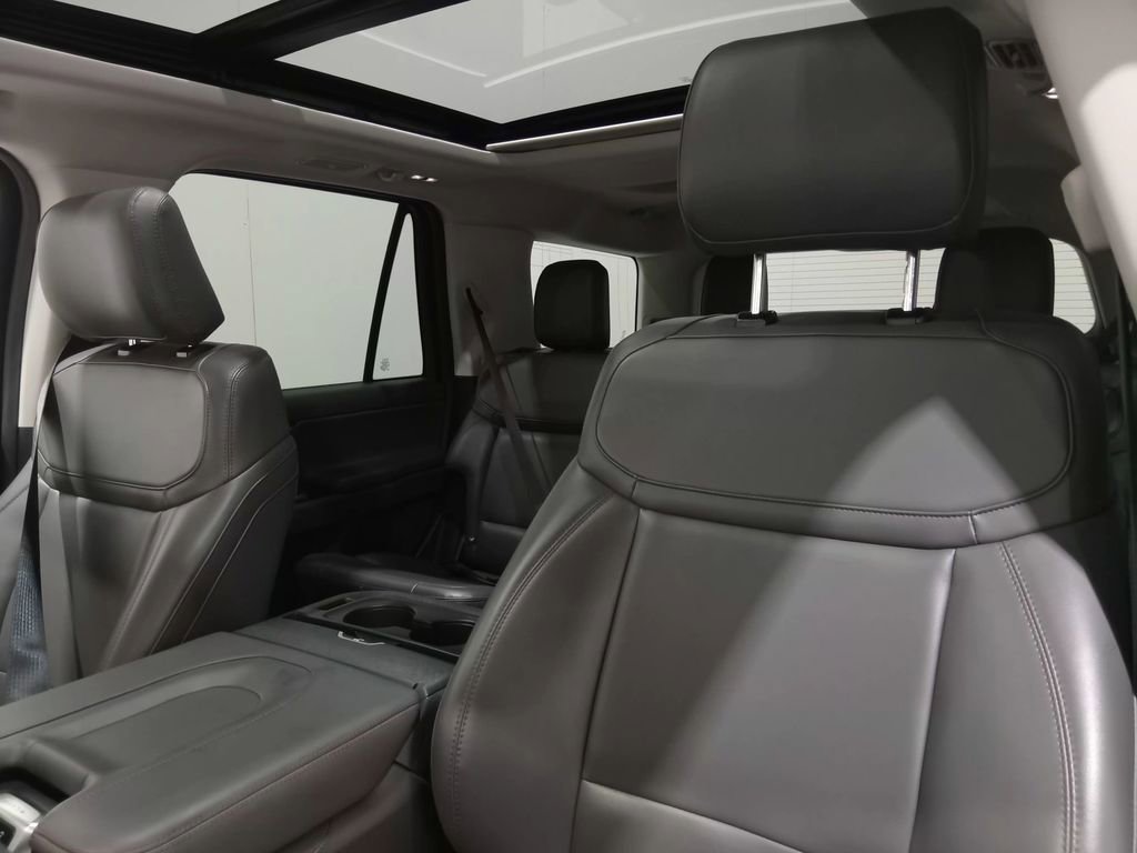 Certified 2025 Ford Expedition Active AWD/4WD image 16