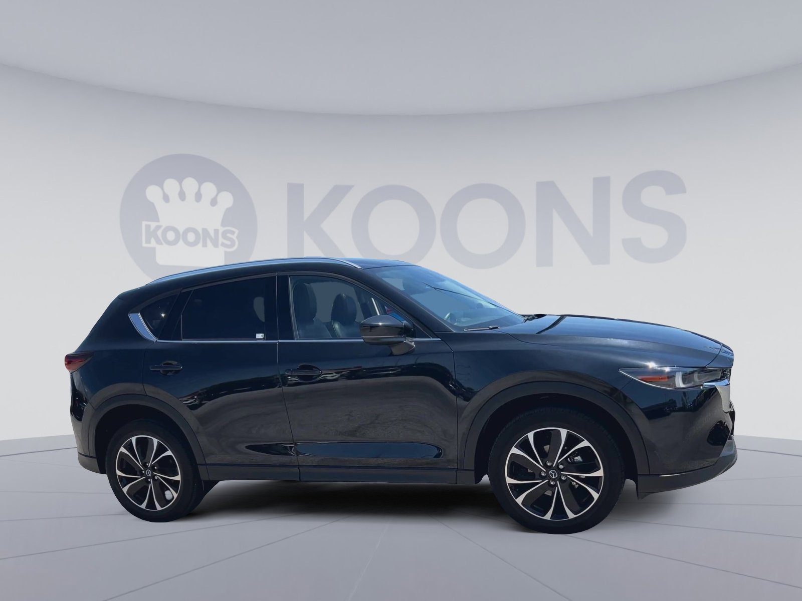 Used 2023 MAZDA CX-5 AWD 2.5 S w/ Premium Package image 2