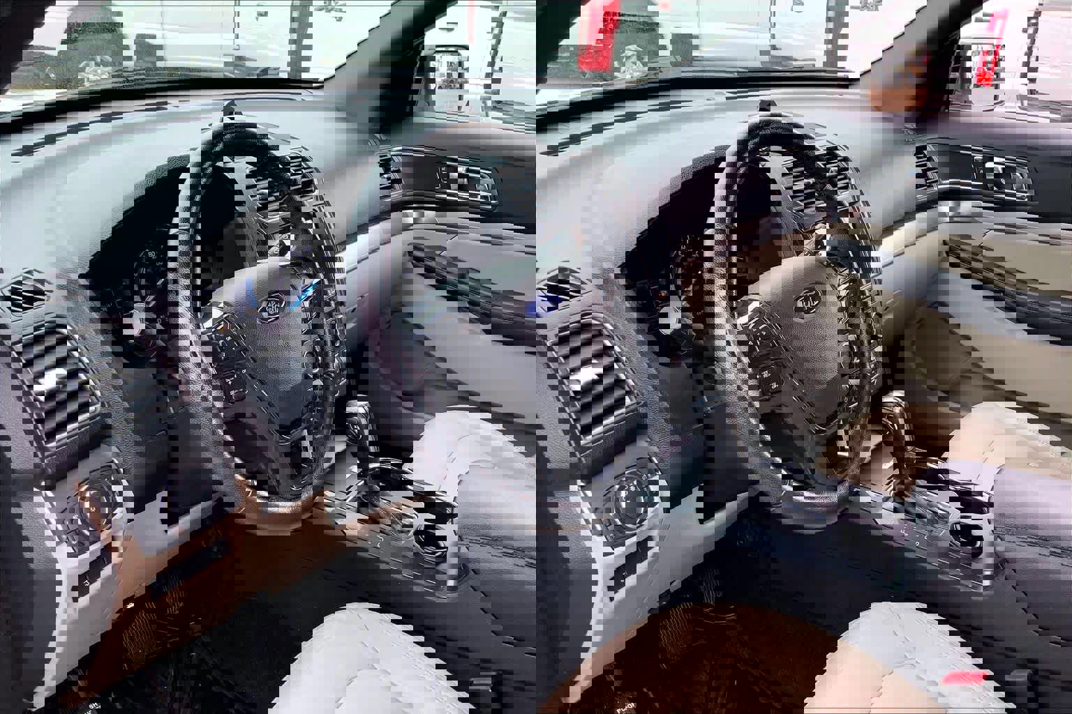 Certified 2018 Ford Explorer XLT w/ Equipment Group 202A image 18